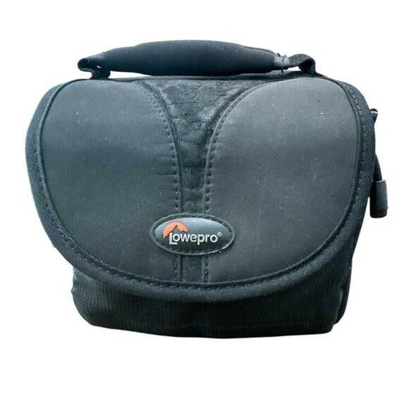 Lowepro Rezo 110 AW camera bag. - Picture 1 of 6